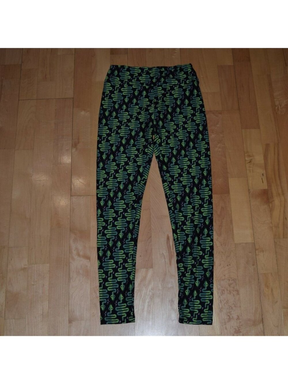 Lularoe Women's One Size Super Soft Patterned Leggings